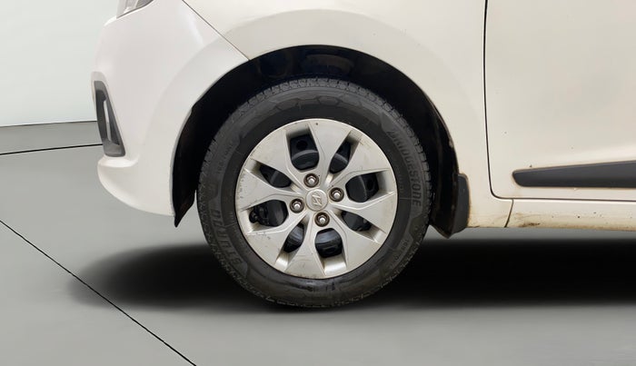 2015 Hyundai Xcent S 1.2, Petrol, Manual, 54,543 km, Left Front Wheel