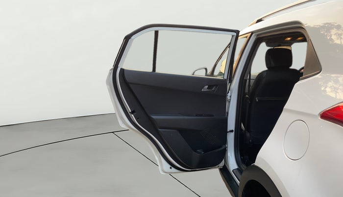 2016 Hyundai Creta SX PLUS 1.6 PETROL, Petrol, Manual, 1,11,085 km, LHS Rear Door