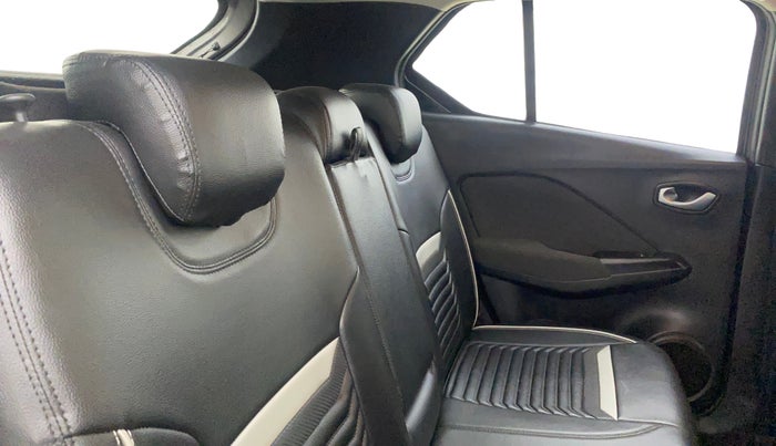 2021 Nissan Kicks XV PREMIUM TURBO 1.3 CVT, Petrol, Automatic, 68,332 km, Right Side Rear Door Cabin