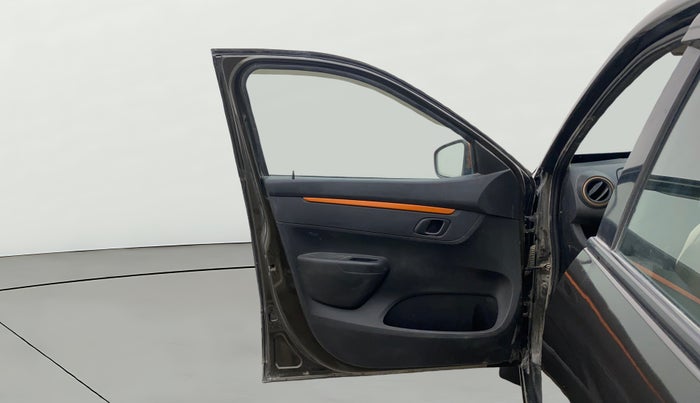 2017 Renault Kwid CLIMBER 1.0 AMT, Petrol, Automatic, 33,884 km, LHS Front Door