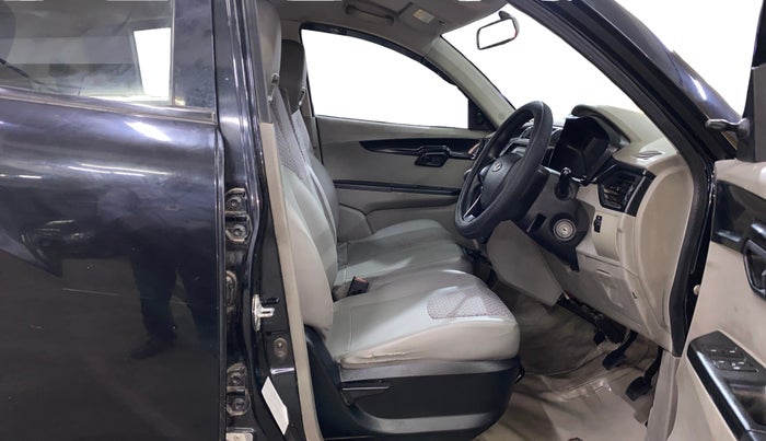 2016 Mahindra Kuv100 K4 PLUS D 6 STR, Diesel, Manual, 53,216 km, Right Side Front Door Cabin