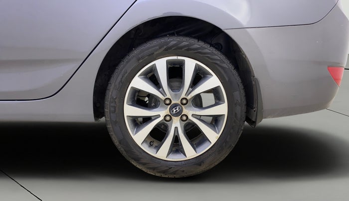 2016 Hyundai Verna 1.6 VTVT SX, Petrol, Manual, 48,818 km, Left Rear Wheel