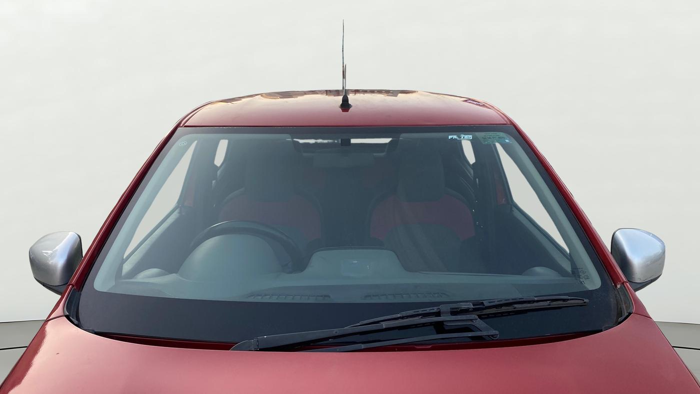 2019 Renault Kwid RXT 1.0 (O), CNG, Manual, 1,35,268 km, Front Windshield