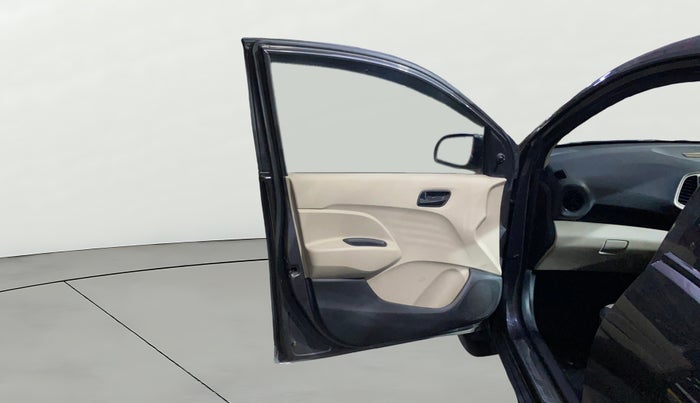 2020 Hyundai NEW SANTRO MAGNA, Petrol, Manual, 1,13,846 km, LHS Front Door