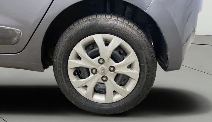 2016 Hyundai Grand i10 SPORTZ 1.2 KAPPA VTVT, Petrol, Manual, 41,848 km, Left Rear Wheel