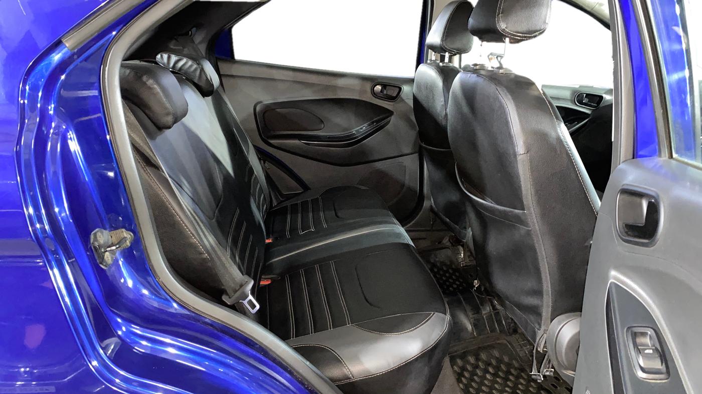 2019 Ford New Figo TITANIUM 1.2 PETROL MT, Petrol, Manual, 28,035 km, Right Side Rear Door Cabin