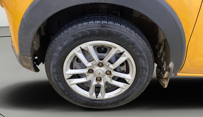 2019 Renault TRIBER RXL MT, Petrol, Manual, 1,06,095 km, Left Front Wheel