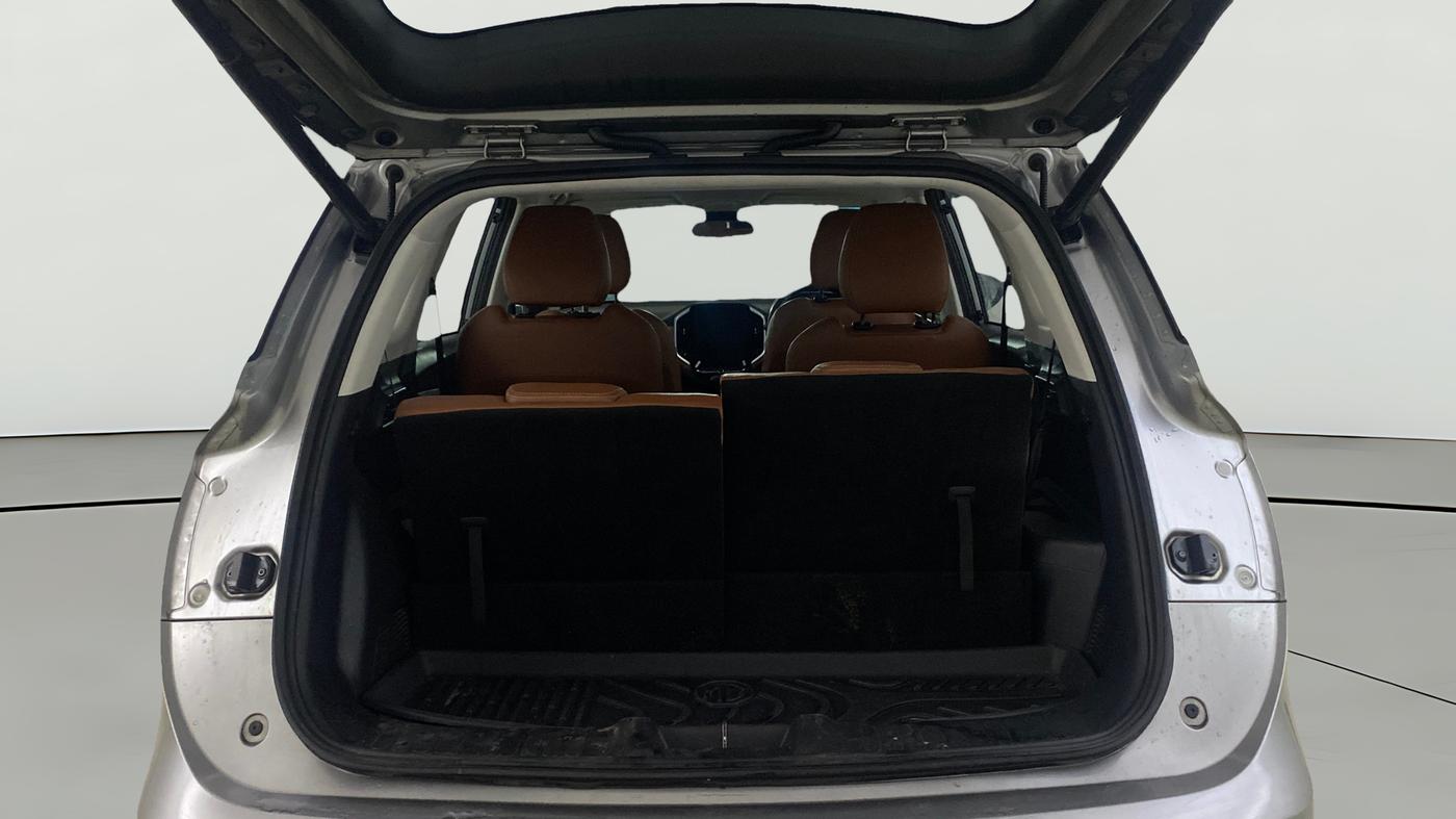 2020 MG HECTOR PLUS SHARP 1.5 PETROL TURBO DCT 6-STR, Petrol, Automatic, 74,411 km, Boot Open Zoomed View