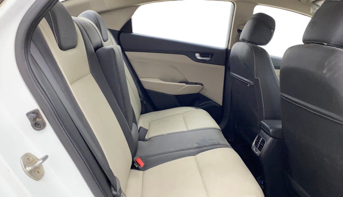 2019 Hyundai Verna 1.6 VTVT SX, Petrol, Manual, 49,112 km, Right Side Rear Door Cabin