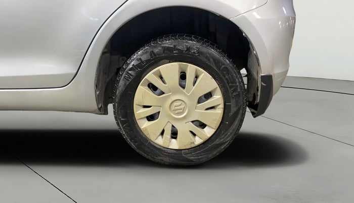 2013 Maruti Swift VXI, Petrol, Manual, 1,06,648 km, Left Rear Wheel