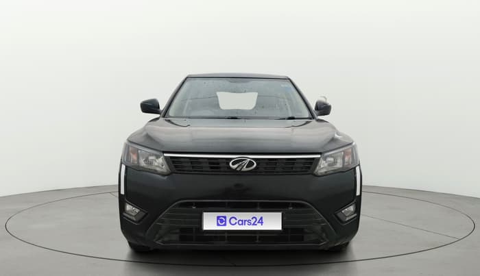 2022 Mahindra XUV300 W4 1.2 PETROL, Petrol, Manual, 1,07,747 km, Front