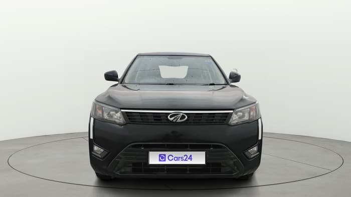 2022 Mahindra XUV300 W4 1.2 PETROL, Petrol, Manual, 1,07,747 km, Front