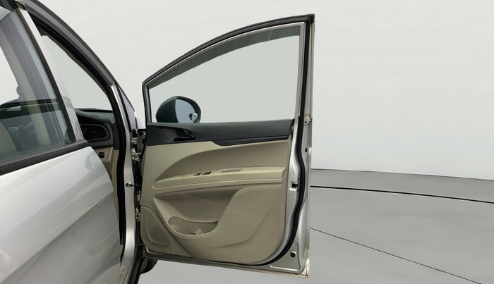 2019 Mahindra MARAZZO M2 7STR, Diesel, Manual, 1,49,602 km, RHS Front Door