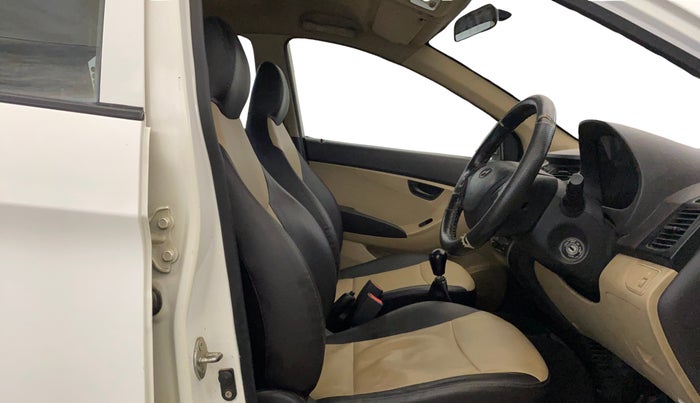 2014 Hyundai Eon ERA +, Petrol, Manual, 79,707 km, Right Side Front Door Cabin