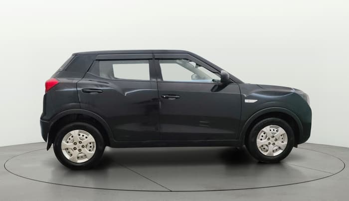 2022 Mahindra XUV300 W4 1.2 PETROL, Petrol, Manual, 1,07,747 km, Right Side View