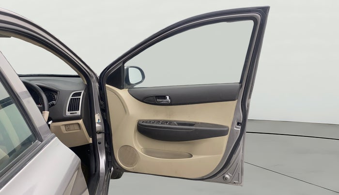 2013 Hyundai i20 MAGNA 1.2, Petrol, Manual, 94,273 km, RHS Front Door