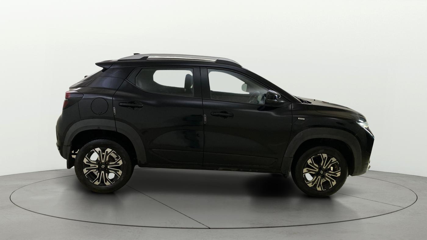 2024 Renault Kiger RXZ AMT, Petrol, Automatic, 45,096 km, Right Side View