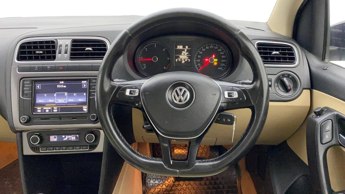 2019 Volkswagen Ameo HIGHLINE PLUS 1.5L AT 16 ALLOY, Diesel, Automatic, 59,663 km, Steering Wheel Close Up