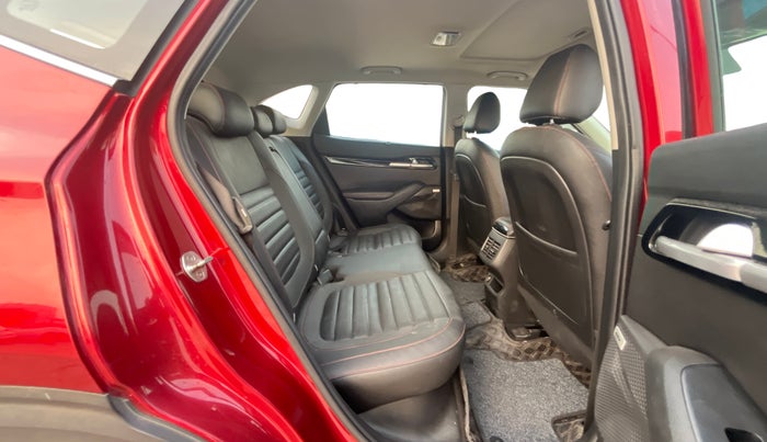 2021 KIA SELTOS GTX PLUS AT 1.5 DIESEL, Diesel, Automatic, 1,47,103 km, Right Side Rear Door Cabin