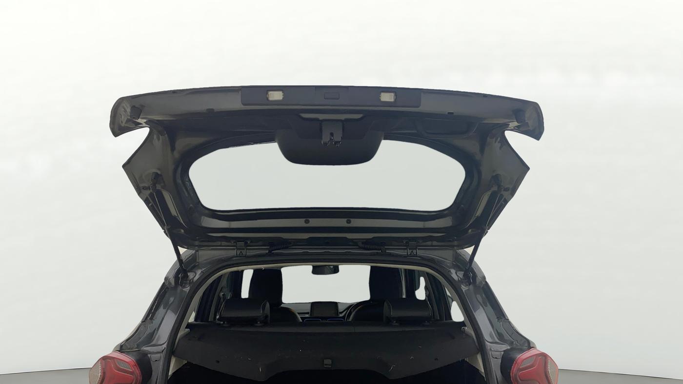 2023 Tata PUNCH CREATIVE  AMT, Petrol, Automatic, 9,189 km, Boot Door Open