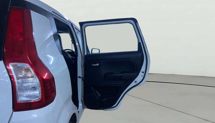 2021 Maruti New Wagon-R VXI 1.0, Petrol, Manual, 17,277 km, RHS Rear Door