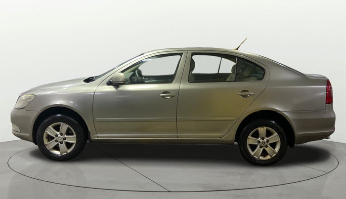 2013 Skoda Laura AMBIENTE 1.9 TDI MT, Diesel, Manual, 1,12,025 km, Left Side