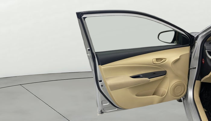 2019 Toyota YARIS J MT, Petrol, Manual, 1,27,430 km, LHS Front Door