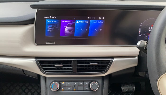 2022 Mahindra XUV700 AX 5 D AT 5 STR, Diesel, Automatic, 31,102 km, Air Conditioner