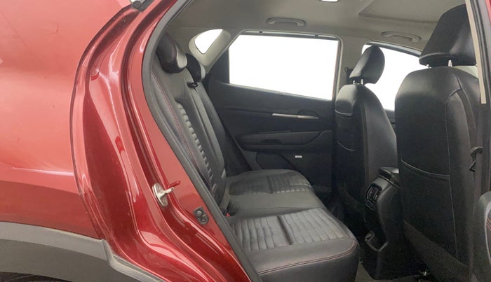 2022 KIA SONET GTX PLUS 1.0 IMT, Petrol, Manual, 25,414 km, Right Side Rear Door Cabin