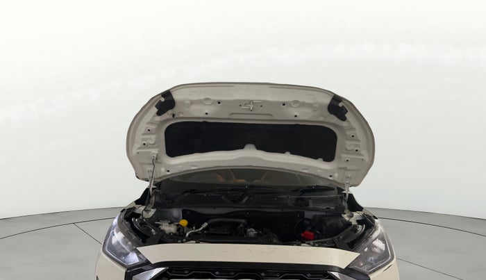 2025 Nissan MAGNITE N-Connecta B4D 1.0 Petrol MT, Petrol, Manual, 2,786 km, Open Bonet