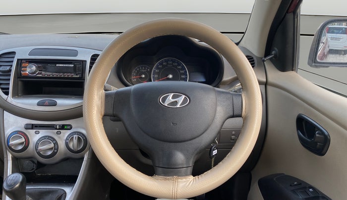 2014 Hyundai i10 MAGNA 1.1, Petrol, Manual, 75,689 km, Steering Wheel Close Up
