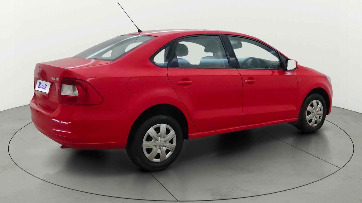 2013 Skoda Rapid AMBITION 1.6 MPI MT PLUS, Petrol, Manual, 43,863 km, Right Back Diagonal