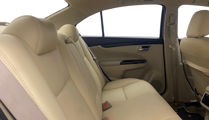 2015 Maruti Ciaz ZXI, Petrol, Manual, 38,542 km, Right Side Rear Door Cabin