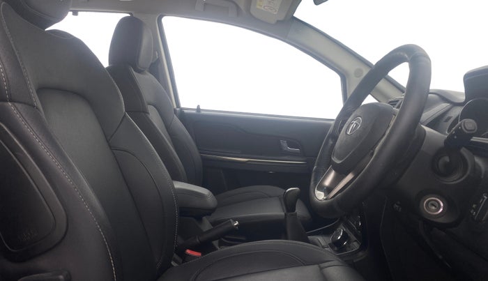 2017 Tata Hexa XT 4X4 7 STR, Diesel, Manual, 60,173 km, Right Side Front Door Cabin