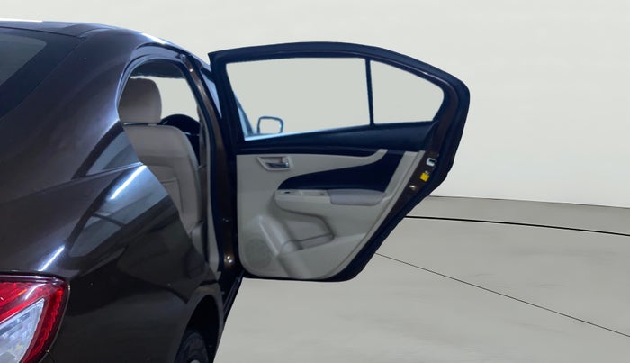 2017 Maruti Ciaz VXI+, Petrol, Manual, 33,005 km, RHS Rear Door