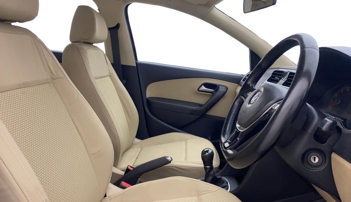 2015 Volkswagen Polo HIGHLINE1.2L, Petrol, Manual, 65,226 km, Right Side Front Door Cabin