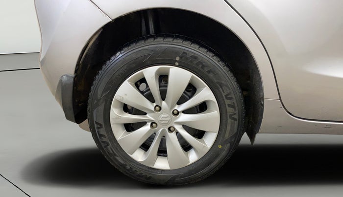 2016 Maruti Baleno DELTA PETROL 1.2, Petrol, Manual, 43,993 km, Right Rear Wheel