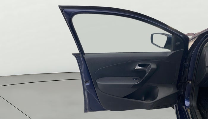 2015 Volkswagen Polo COMFORTLINE 1.5L, Diesel, Manual, 83,063 km, LHS Front Door