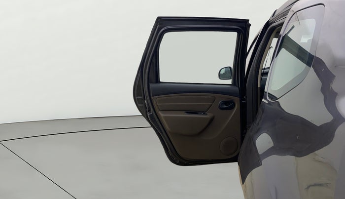 2017 Renault Duster RXL PETROL, Petrol, Manual, 30,983 km, LHS Rear Door