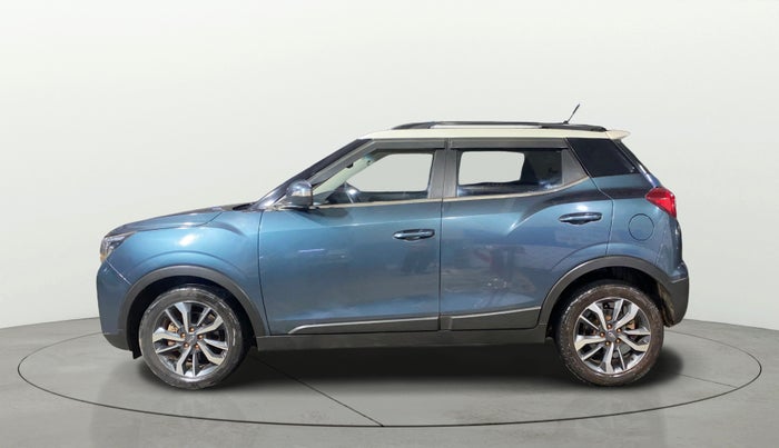 2021 Mahindra XUV300 W8 (O) 1.5 DIESEL AMT DUAL TONE, Diesel, Automatic, 43,126 km, Left Side