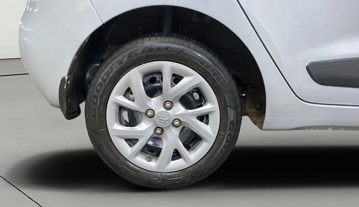 2019 Hyundai Grand i10 SPORTZ 1.2 KAPPA VTVT, Petrol, Manual, 28,424 km, Right Rear Wheel