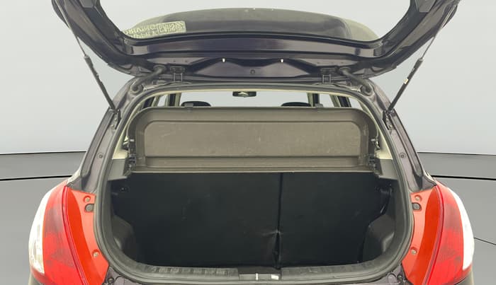 2015 Maruti Swift VXI, Petrol, Manual, 71,494 km, Boot Open Zoomed View