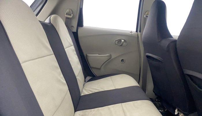 2014 Datsun Go T, Petrol, Manual, 59,457 km, Right Side Rear Door Cabin