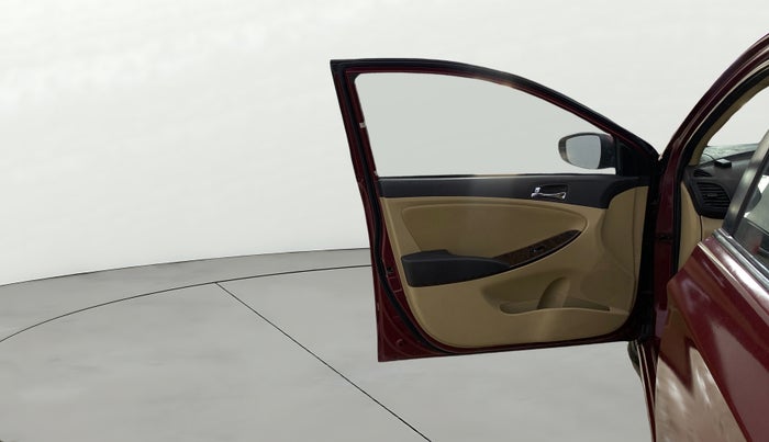 2014 Hyundai Verna FLUIDIC 1.6 VTVT SX OPT, Petrol, Manual, 28,621 km, LHS Front Door