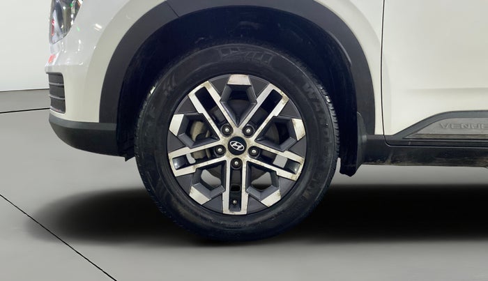 2023 Hyundai VENUE SX 1.5 CRDI, Diesel, Manual, 34,622 km, Left Front Wheel