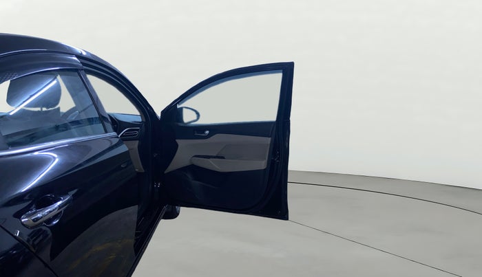 2021 Hyundai Verna SX 1.5 VTVT, Petrol, Manual, 21,508 km, RHS Front Door