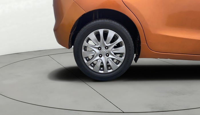 2019 Maruti Baleno ALPHA PETROL 1.2, Petrol, Manual, 1,19,859 km, Right Rear Wheel