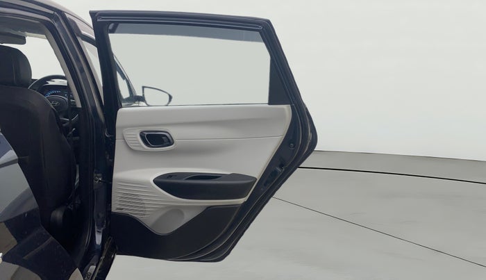 2025 Hyundai NEW I20 Sportz (O) 1.2 IVT, Petrol, Automatic, 2,915 km, RHS Rear Door