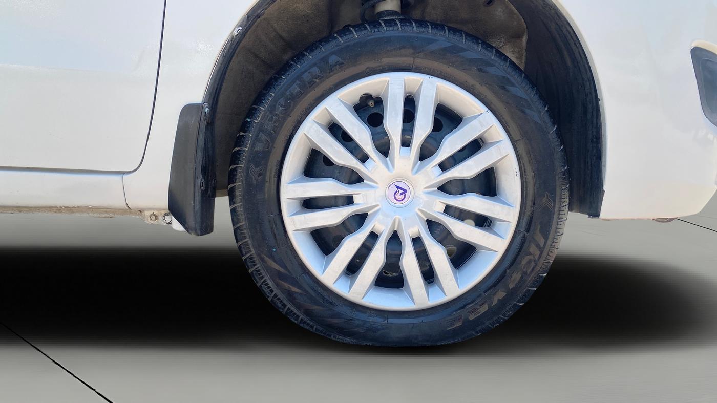 2017 Maruti Wagon R 1.0 VXI AMT, Petrol, Automatic, 65,211 km, Right Front Wheel
