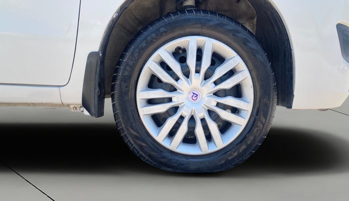 2017 Maruti Wagon R 1.0 VXI AMT, Petrol, Automatic, 65,211 km, Right Front Wheel